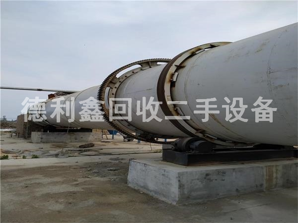 化肥廠設備回收，化工設備回收